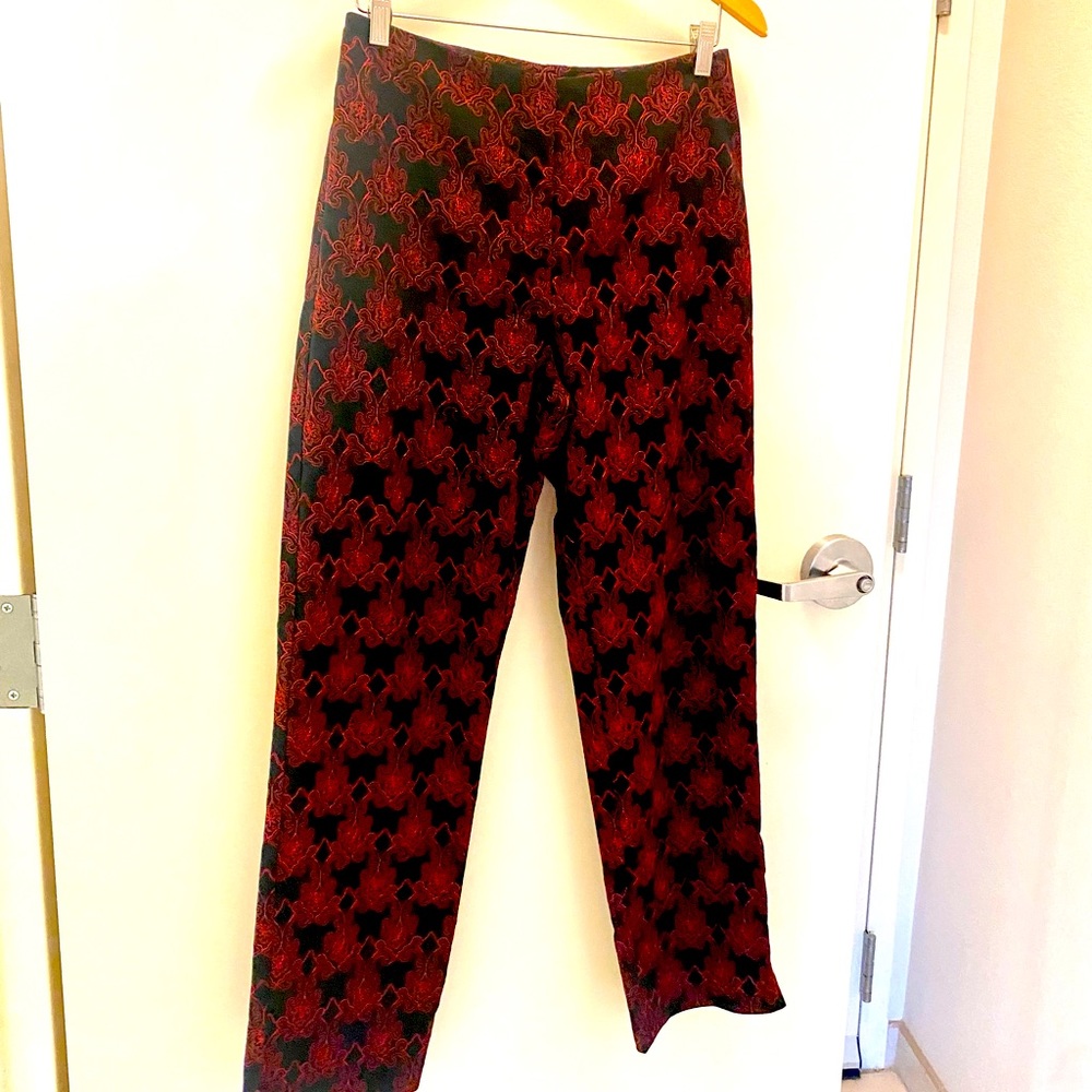 Women’s black trousers with red embroidery, worthington, sz 8